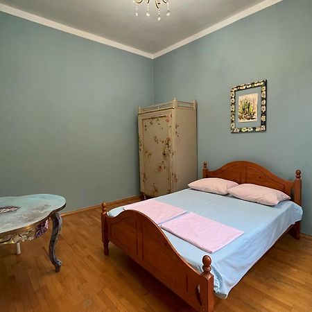 Guest House One Two Three Tbilisi Eksteriør billede